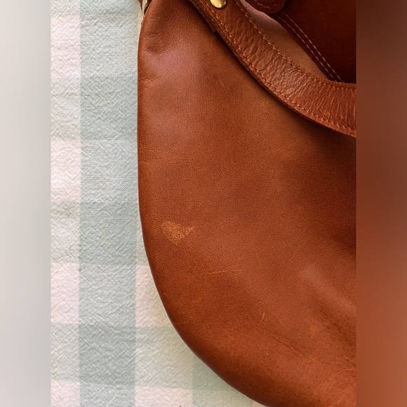 Clare V. Moyen Messenger tan - Picture 4 of 6